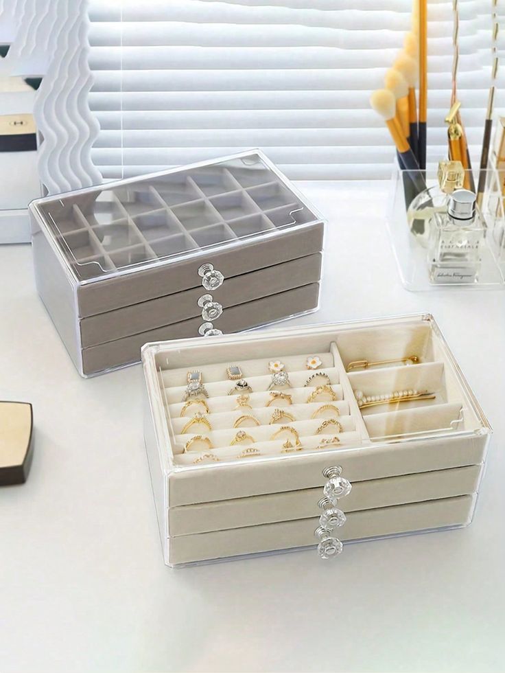 Acrylic Jewelry Organizer