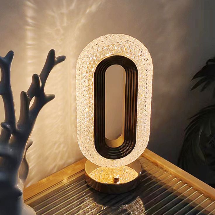 GOLDEN SHINNNG LAMP