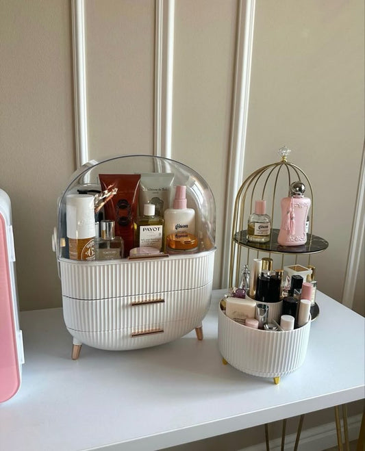 Luxury cosmetics organizer