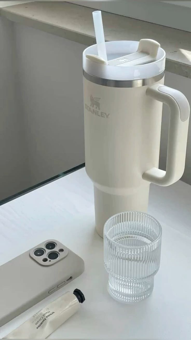 white stanley tumbler 40 oz